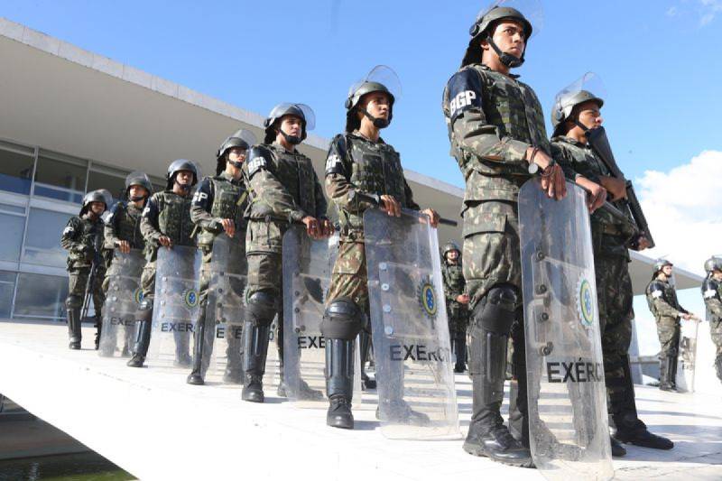 30% das vagas no Exército Brasileiro serão preenchidas por