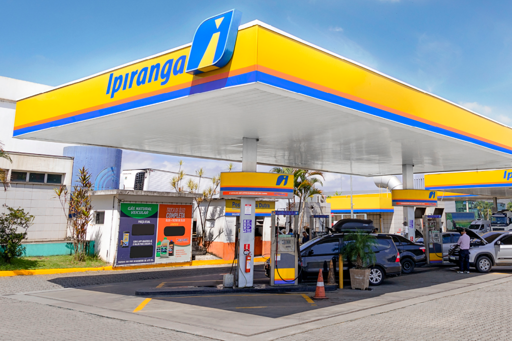 Vale a pena investir na Ultrapar, a dona do posto Ipiranga?