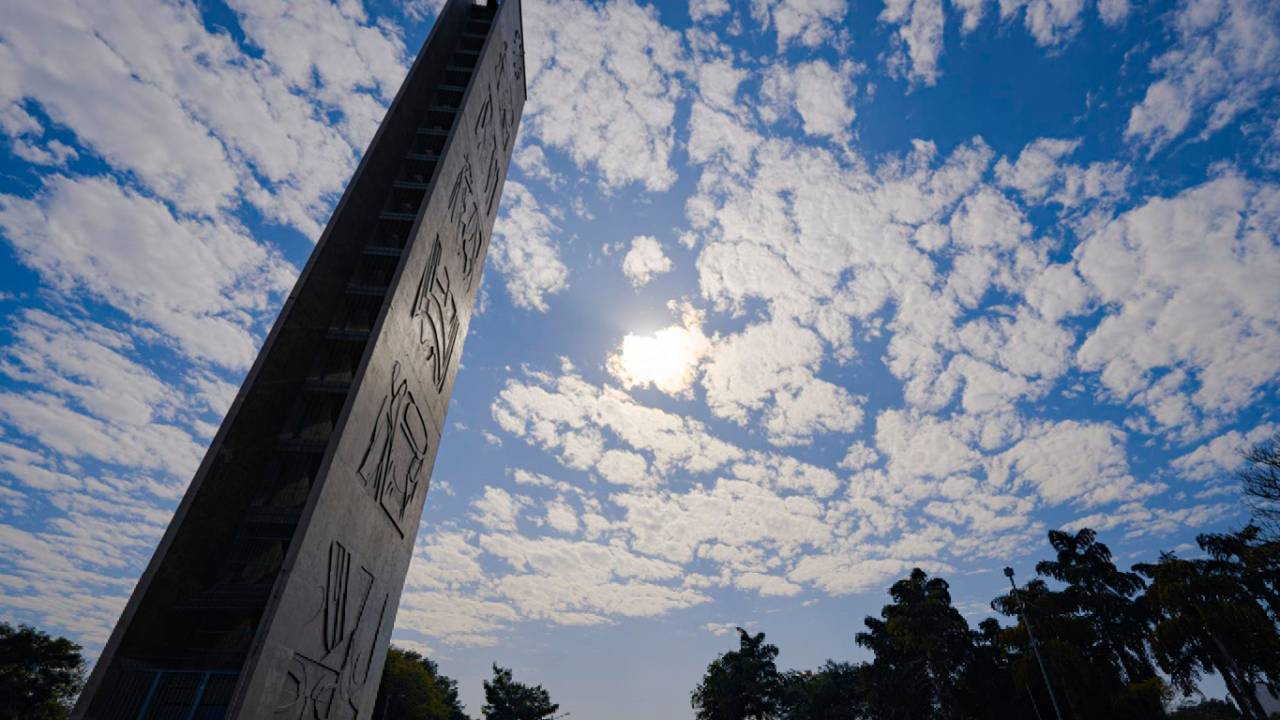 Praça do Relógio, USP.