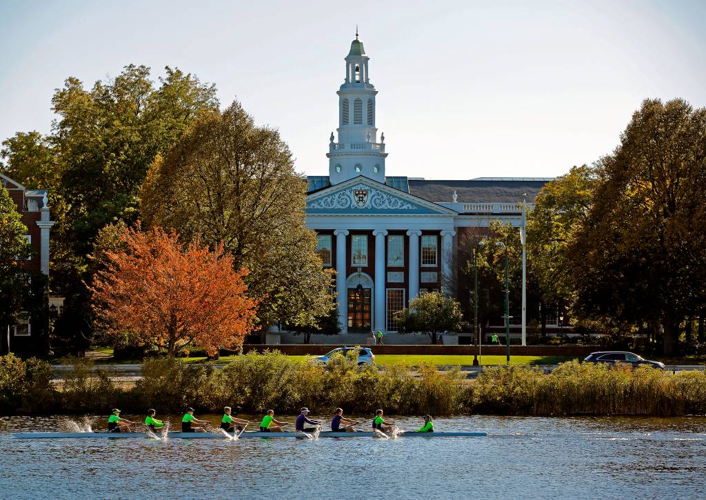 Fachada da Harvard Business School